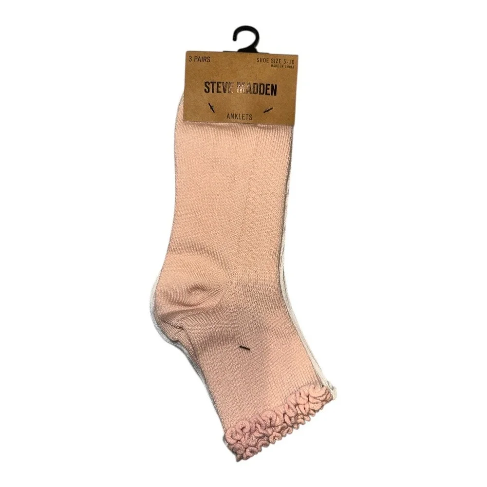 Steve Madden 3 Pack Ruffle‎ Anklet Socks, Womens Size 5-10